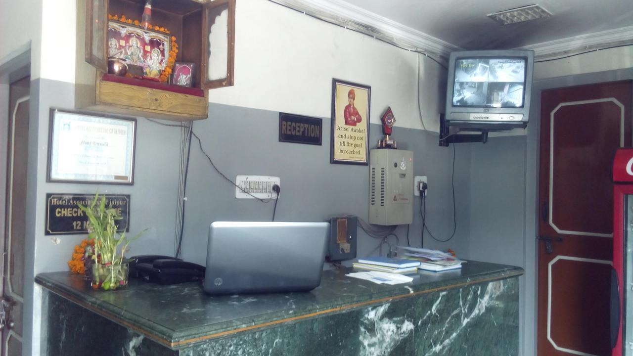 Hotel Urvashi Jaipur Ngoại thất bức ảnh